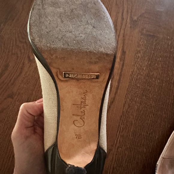 Cole Haan Nike Air Spectator Two Tone Peep Toe Platform Pumps - Size 7B - Picture 10 of 12